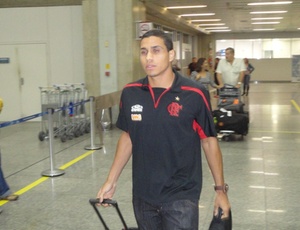 Mesmo em má fase, o atacante Wanderley ganhou mais uma oportunidade entre os titulares do Fla