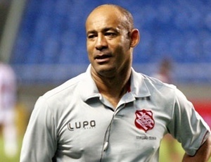 Gabriel Vieira entregou o cargo nesta tera-feira e no  mais tcnico do Bangu no Carioca