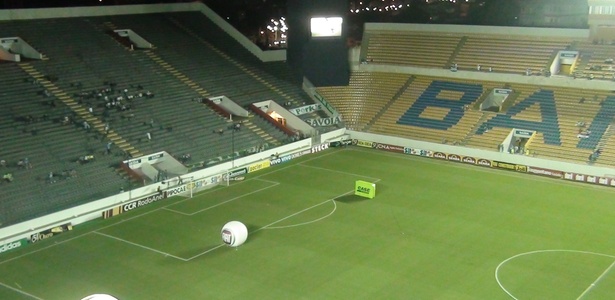 Arena Barueri antes do jogo entre Palmeiras e Linense no Paulista-2011 - Paula Almeida/UOL