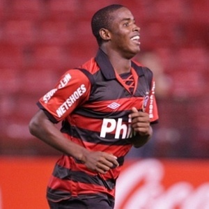 Atacante Adaílton se recuperou de uma lesão e deve ficar à disposição para jogo com Inter - Divulgação/Coritiba