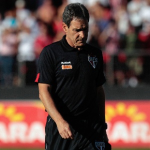Carpeggiani, líder do Brasileirão após ser quase demitido, é exemplo para Falcão se manter no Inter - Robson Ventura/Folhapress