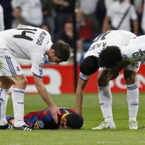 Jogadores do Real Madrid se irritaram com Busquets em clássico pela Liga dos Campeões - Juan Carlos Hidalgo/EFE