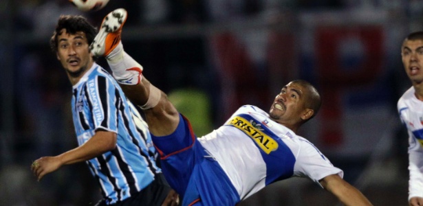 O Grêmio foi melancólico, nem assustou, e foi eliminado com derrota para o Católica - REUTERS/Ivan Alvarado