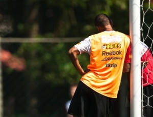 Juvenal ironiza ausências de Alex Silva em treinos: 'Ele tem muitos tios  doentes' - 11/03/2011 - UOL Esporte - Futebol