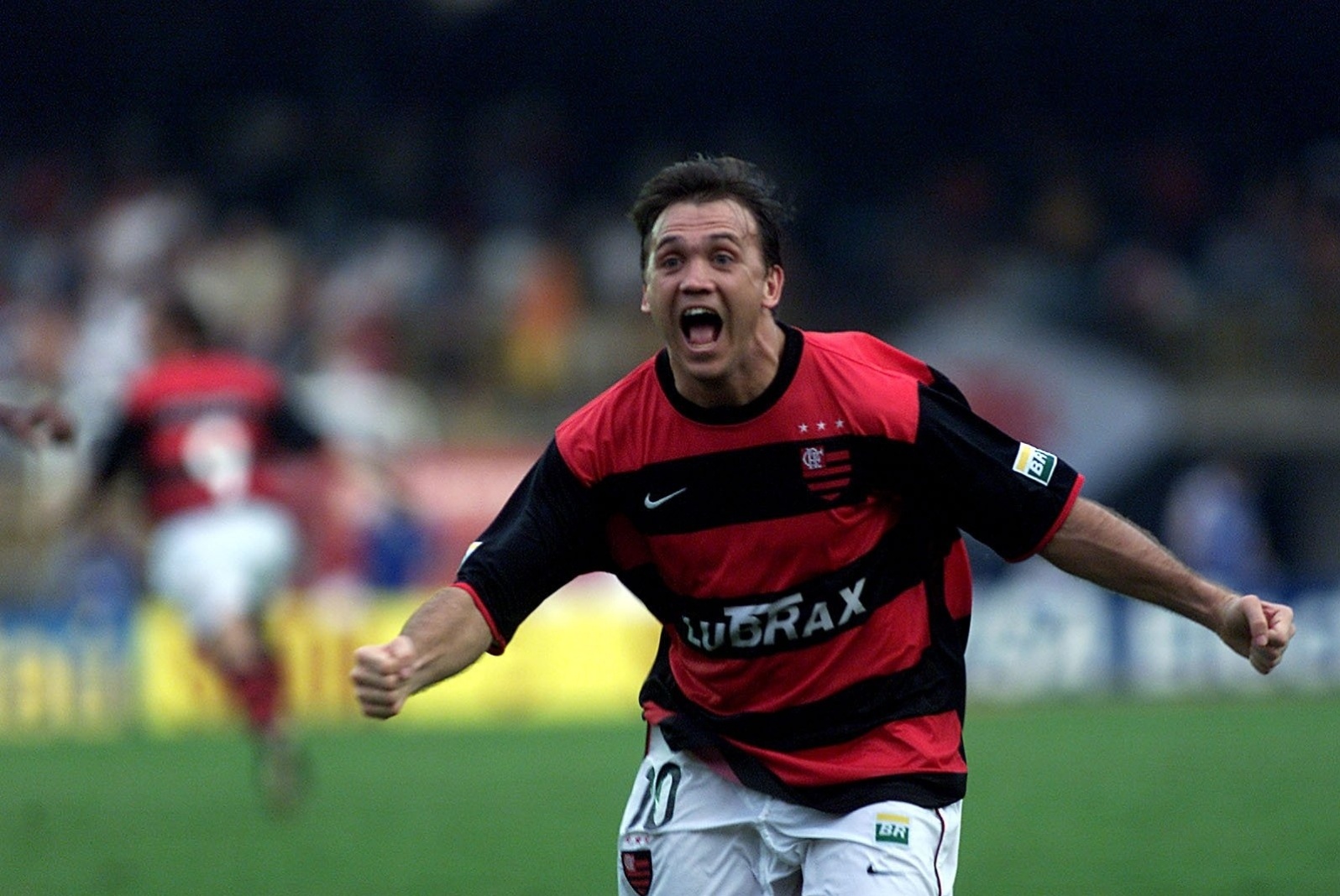 Gol épico de Pet pelo Flamengo contra o Vasco completa 14 anos ...