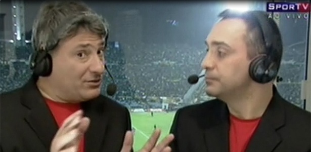 Cléber Machado narra jogo pelo Sportv junto com Mauricio Noriega (maio/2011)