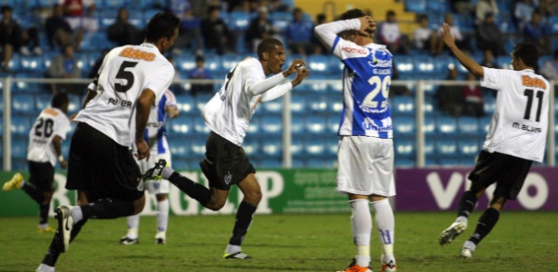 Primeiros gols de Leonardo Silva pelo Atlético-MG foram contra o Avaí, em 2011 - Cristiano Andujar/AGIF/AE