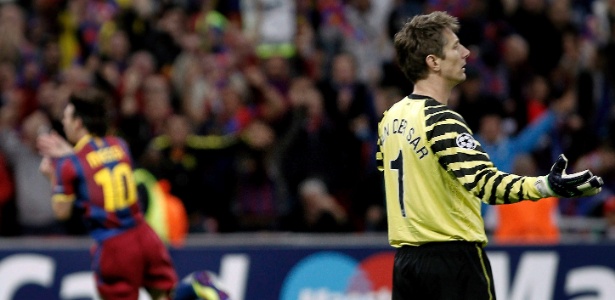 Van der Sar reconheceu a superioridade do Barcelona na final da Liga dos Campeões - Alberto Estévez/EFE