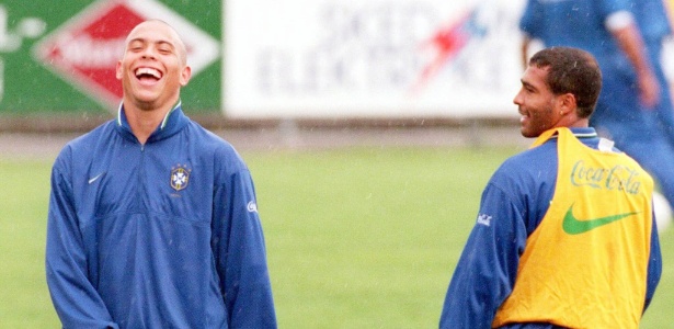 Ronaldo e Romário atuaram juntos na derrota para a Noruega, em maio de 1997 - Cornelius Poppe/Reuters
