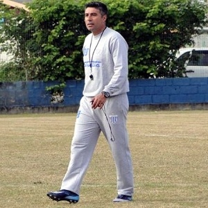 Técnico Alexandre Gallo comandou o seu primeiro treinamento no Avaí na manhã desta terça-feira - Alceu Atherino/AVAÍ F.C.