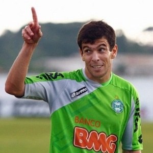 Volante Leandro Donizete voltou a treinar, após um mês, e pode ser escalado contra Palmeiras