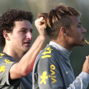 Neymar teria declarado sua preferência em se transferir para o Real Madrid, segundo o Marca - Paulo Whitaker/Reuters