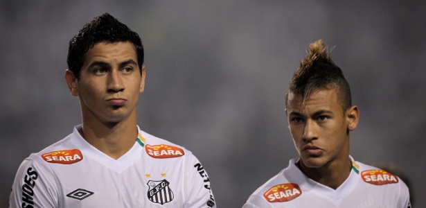 Treinador acredita que Santos será forte mesmo que perca algum titular - Ricardo Nogueira/Folha Imagem