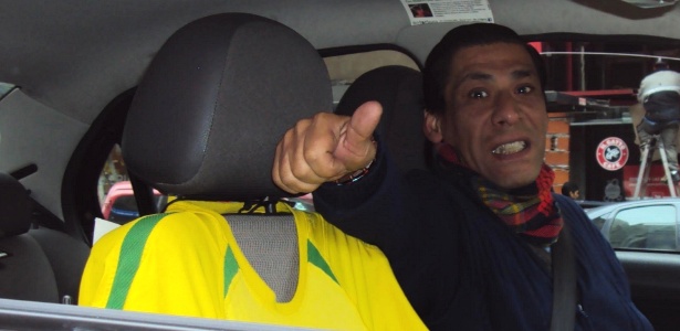 O taxista argentino Juan Vicente Ruperto é apaixonado pelo futebol brasileiro