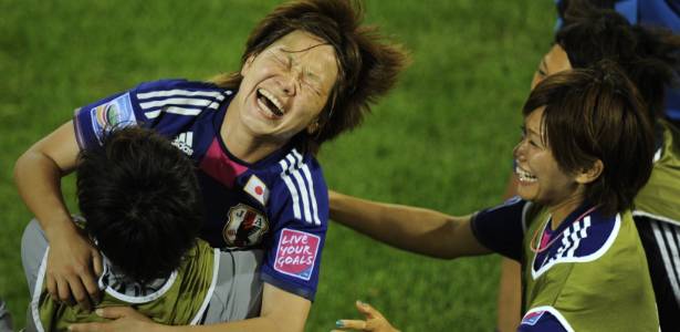 Japonesas comemoram inesperada classificação às semifinais do Mundial feminino - Odd Andersen/AFP
