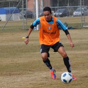 Lúcio voltou aos treinamentos do Grêmio na sexta-feira e será titular no futuro do time tricolor - Marinho Saldanha/UOL Esporte