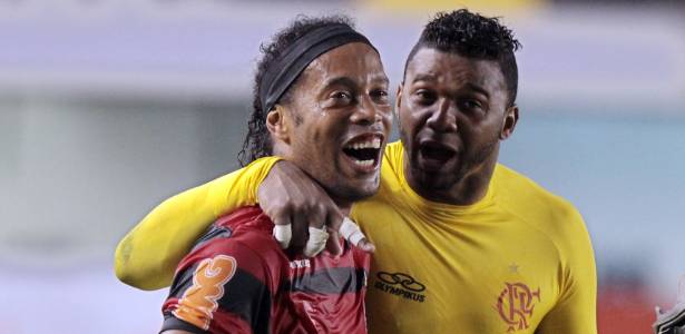 Ronaldinho Gaúcho comemorou com Felipe a fantástica vitória do Fla sobre o Santos - Vipcomm