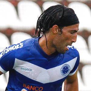 Atacante Farías, que treinava em separado na Toca da Raposa, pode voltar a atuar pelo Cruzeiro - Washington Alves/Vipcomm
