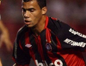 Fora do time titular há quase dois meses, Fransérgio ganha nova chance diante do Atlético-PR