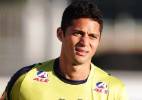 A. Martins faz último treino com no Vasco; clube descarta contratação de outro zagueiro