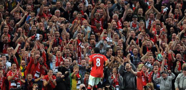Anderson comemora gol do Manchester United, o segundo contra o Tottenham - Andrew Yates/AFP Photo