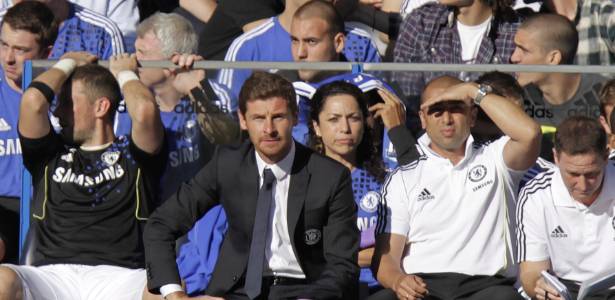 Com Eva Carneiro no banco de reservas, fraco rendimento do Chelsea não é discutido - Jonathan Brady/EFE
