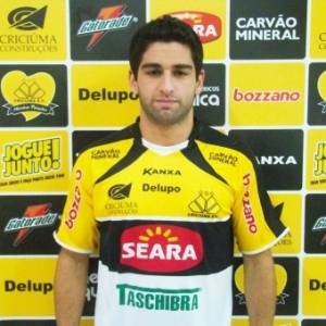 Pedro Carmona está no Criciúma, que não quer liberá-lo para o Palmeiras - Divulgação