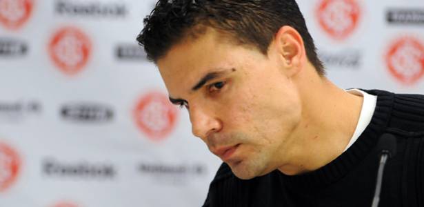 Zagueiro seguirá treinando normalmente apesar das negociações com o Flamengo - Edu Andrade/Agência Freelancer