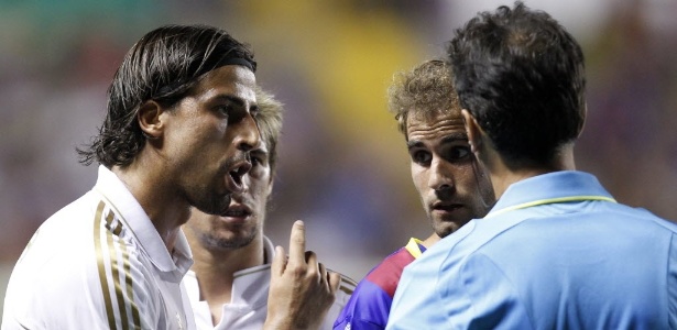 Khedira foi expluso no final do primeiro tempo e deixou o Real com um a menos - AP Photo/ Alberto Saiz