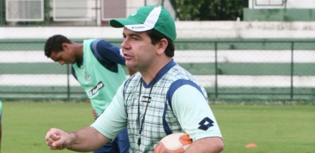 O Goiás,  do técnico Enderson Moreira, cedeu empate ao Internacional nos minutos finais - Site oficial do Goiás
