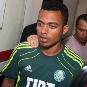 João Vitor prestou depoimento e disse ter sido agredido por torcedores em frente à loja do clube - Eduardo Anizelli/Folhapress