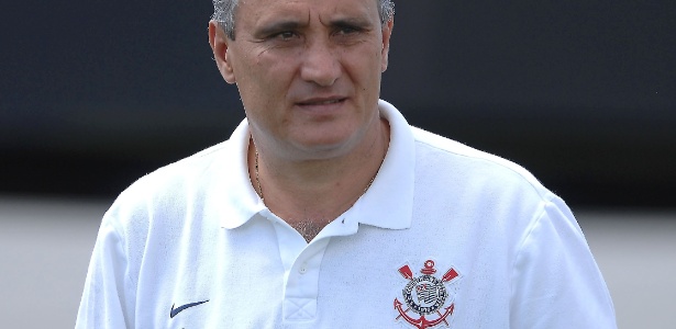 Tite comanda treino com novo uniforme do Corinthians, já sem estrelas - Mauro Horita/AGIF