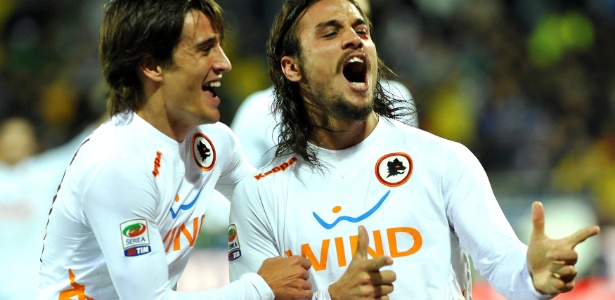 Bojan e Osvaldo marcaram os gols da vitória da Roma por 2 a 0 sobre o Novara - Massimo Pinca/AP Photo