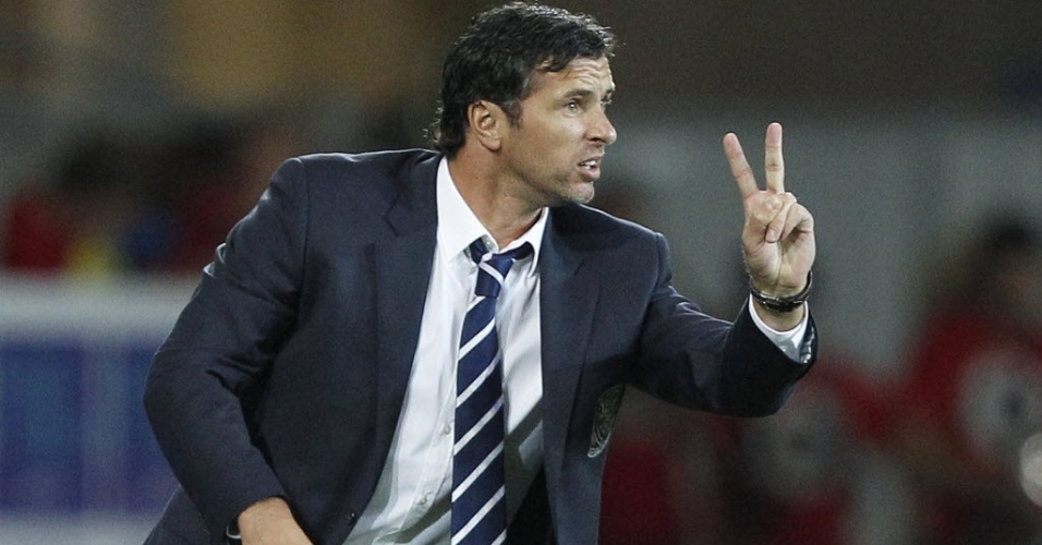 Morre Gary Speed, técnico de País de Gales