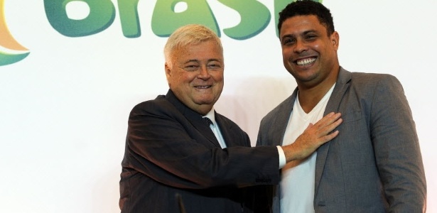 Com Ricardo Teixeira, Ronaldo se torna membro do Comitê Organizador da Copa - AFP PHOTO/Antonio SCORZA - AFP PHOTO/Antonio SCORZA