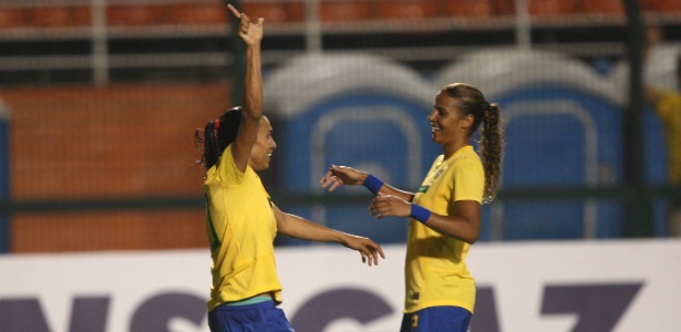 Marta marcou um na goleada por 5 a 1 do Brasil contra a Itália - Mowa Press