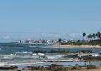 Justiça suspende votação de projeto de lei que libera sombra em oito praias de Salvador - Divulgação