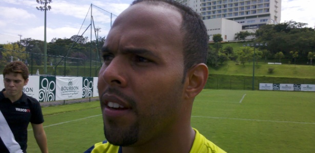 Alecsandro gostou do desempenho da equipe e de sua atuação pessoal na estreia - Vinicius Castro/ UOL Esporte