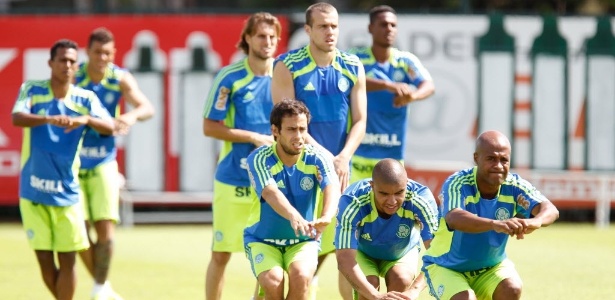 Jogadores do Palmeiras realizam treino durante a pré-temporada antes de amistoso - Jefferson Coppola/Folhapress