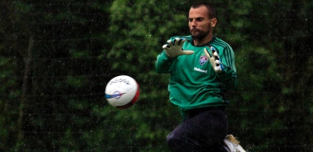 Diego Cavalieri tem se dedicado muito nos treinos da pré-temporada, em Mangaratiba - Nelson Perez/Site Oficial do Fluminense