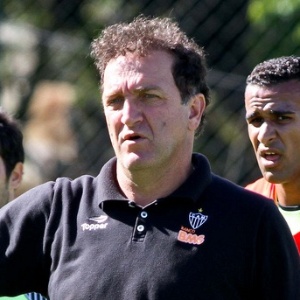 Técnico Cuca incentiva a disputa posição para que não haja acomodação no elenco atleticano - Bruno Cantini/site oficial do Atlético-MG