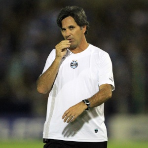 Caio Júnior terá semana sem pressão para preparar Grêmio para a última rodada da Taça Piratini - Nabor Goulart/Agência Freelancer
