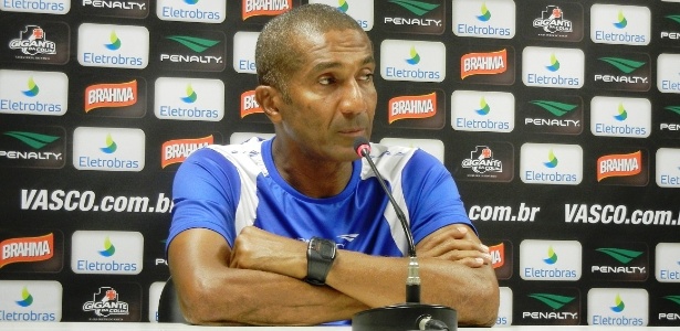 Cristóvão concede entrevista coletiva satisfeito com o desempenho do Vasco da Gama - Bernardo Gentile/ UOL Esporte