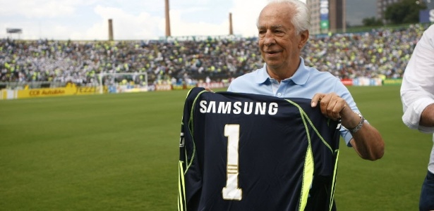Valdir Joaquim de Moraes foi homenageado pelo Palmeiras em 2010 - Almeida Rocha/Folha Imagem