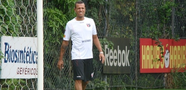 O atacante Luis Fabiano está perto de voltar a jogar após mais de um mês fora do time - Site Oficial/Divulgação