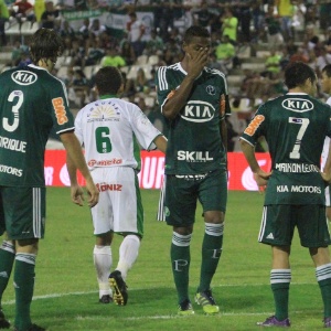 Jogadores do Palmeiras sofreram com correria no jogo contra o Coruripe e reclamaram de desgaste - Ailton Cruz/VIPCOMM
