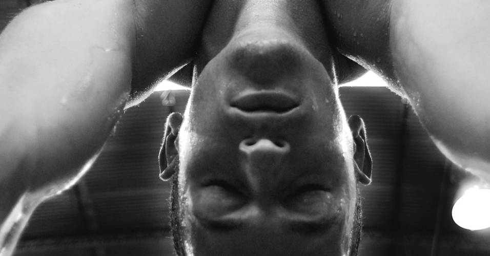 Retrato do ginasta Diego Hypolito, feito pelo fotógrafo Luiz Garrido