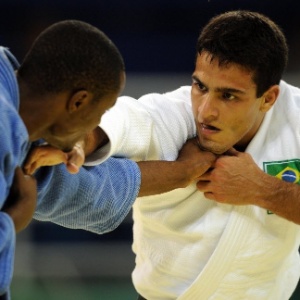 Guilheiro terá Elnur Mammadl, do Azerbaijão, como adversário na semifinal do Grand Slam do Rio - Cristophe Simon/AFP