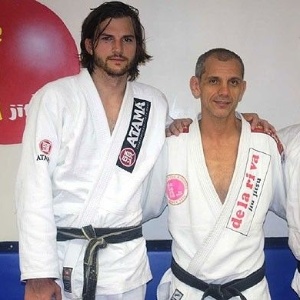 Ashton kutcher shop jiu jitsu