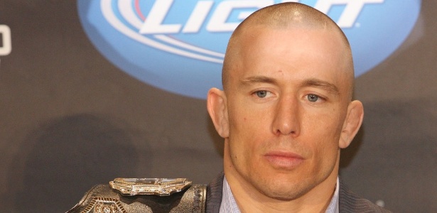 Georges Saint Pierre disputará o cinturão definitivo com o americano Carlos Condit - Divulgação/UFC